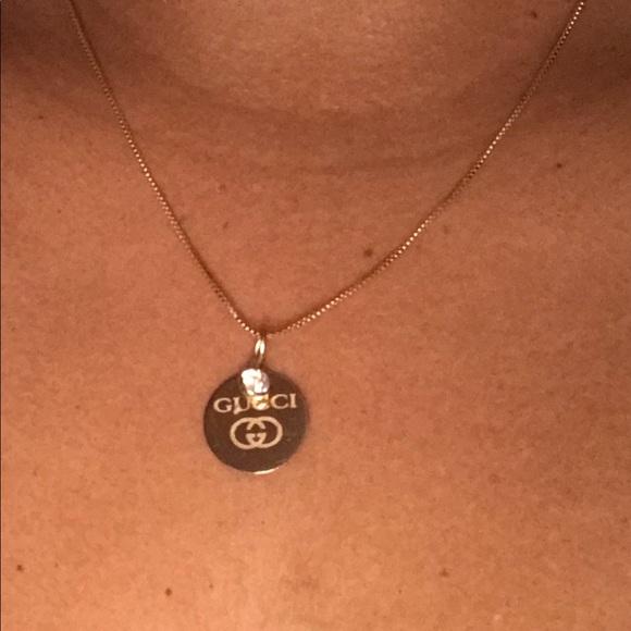 Gucci - Picture 2 of 3